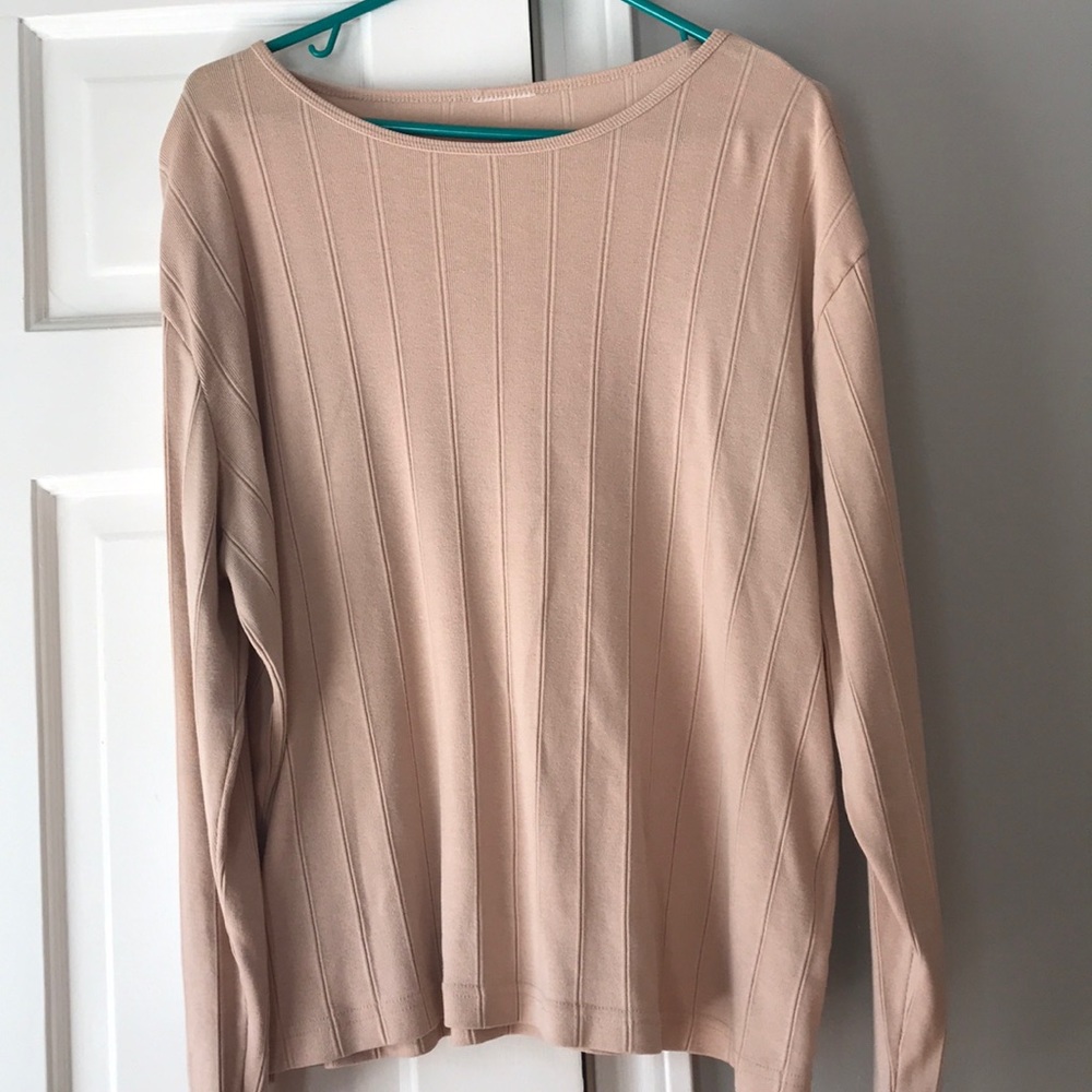 Tan ribbed soft top!